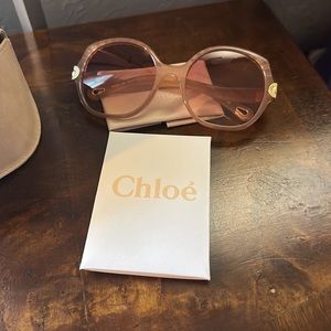 Chloé Vera 56mm Seashell Shape Sunglasses in nude/pink